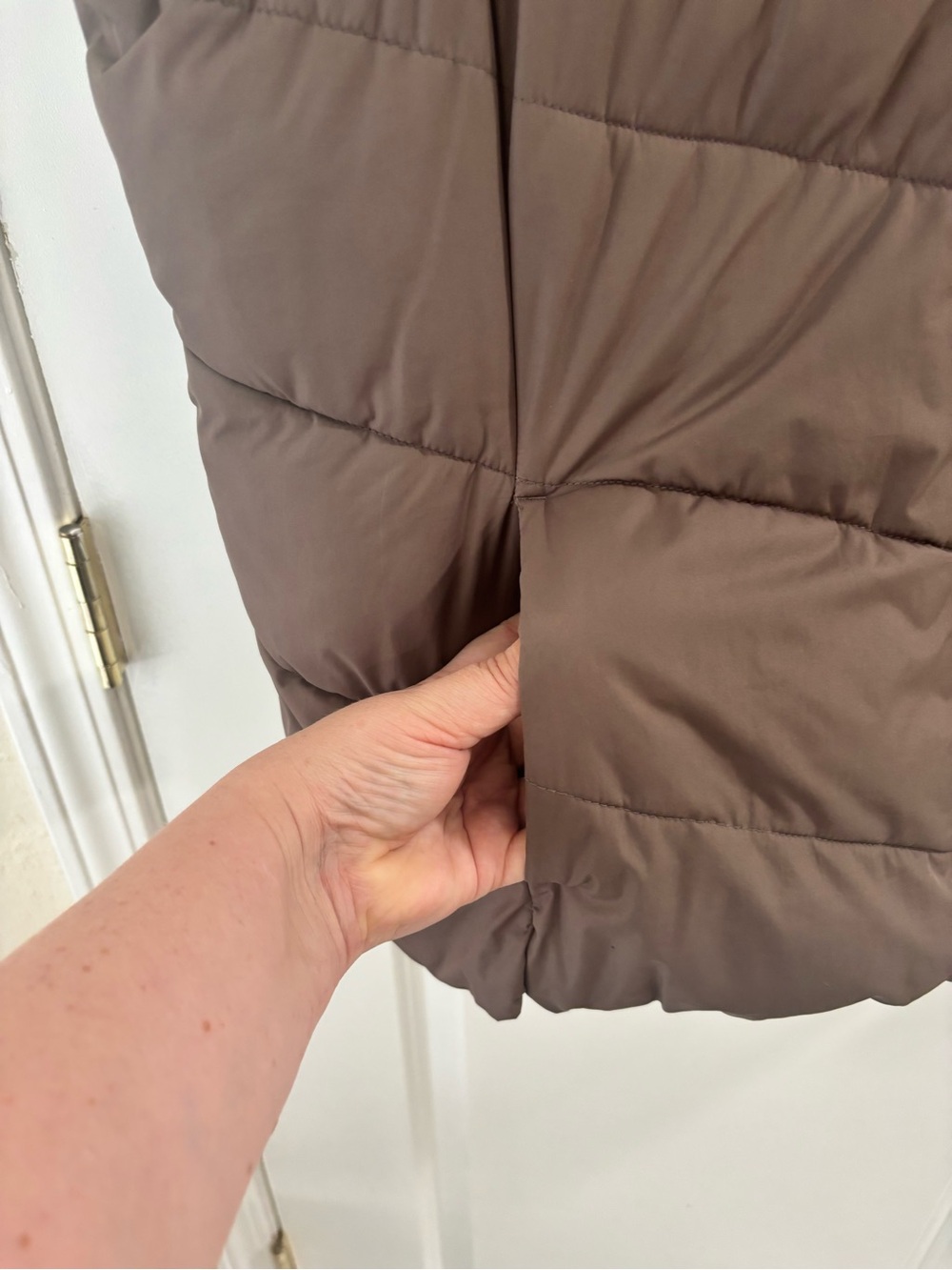 GAP Button Down Quilted Puffer Vest in Chocolate Brown - Picture 4 of 8